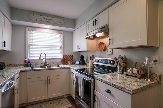 212 Williamsburg Ct, Danville, KY 40422 - kitchen featuring a sink, white cabinetry, appliances with stainless steel finishes, and under cabinet range hood