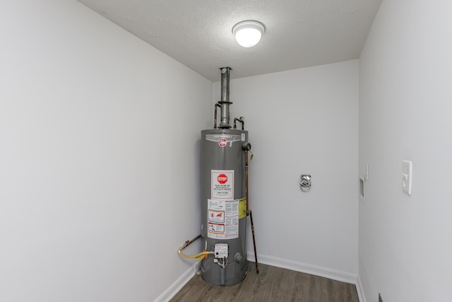 416 Ash St, Lexington, KY 40508 - utility room featuring gas water heater