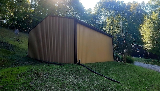 278 John Dr, Burnside, KY 42519 - view of outdoor structure featuring an outbuilding