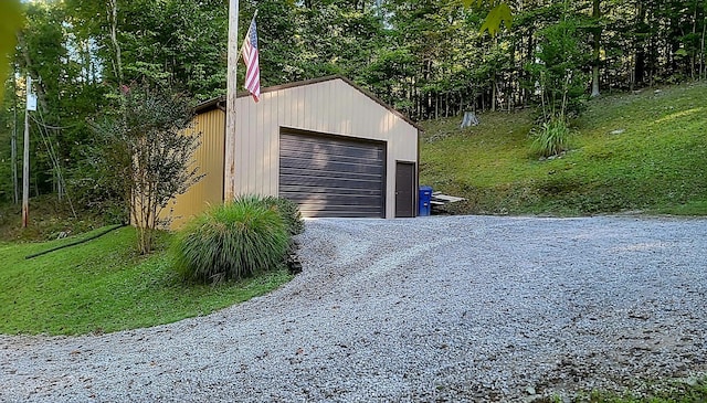278 John Dr, Burnside, KY 42519 - detached garage with gravel driveway