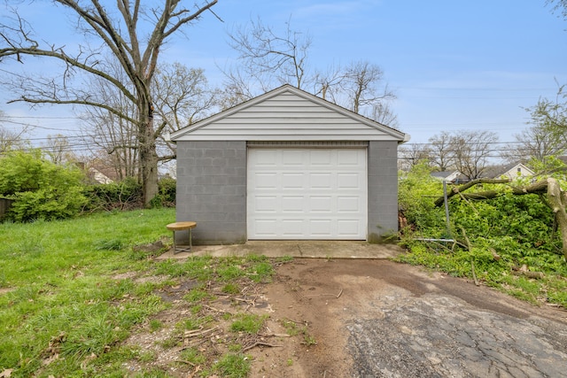 detached garage with driveway