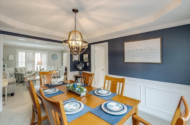 424 Amberley Dr, Lexington, KY 40515 - dining area featuring a notable chandelier, crown molding, and wainscoting