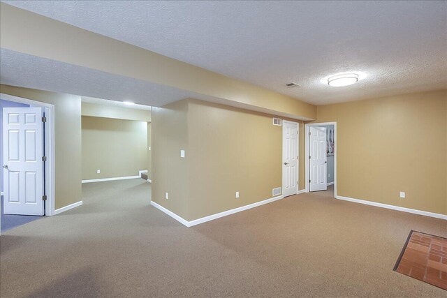 424 Amberley Dr, Lexington, KY 40515 - interior space with baseboards, a textured ceiling, and carpet