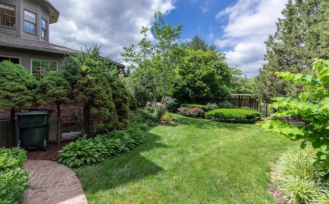870 Mcmeekin Pl, Lexington, KY 40502 - view of yard