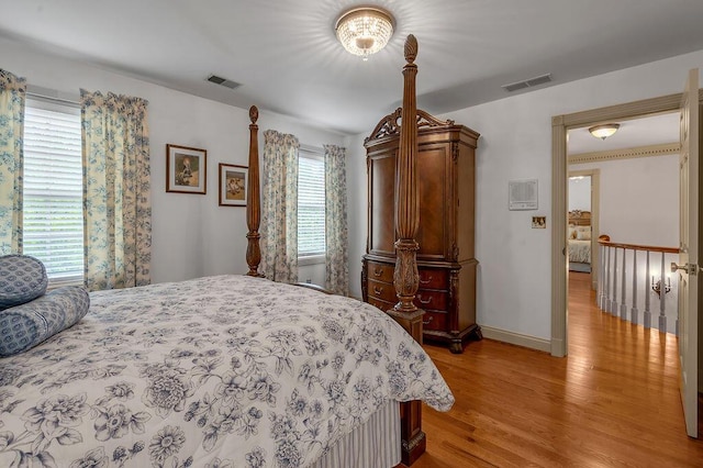 870 Mcmeekin Pl, Lexington, KY 40502 - bedroom with light wood-style floors and baseboards