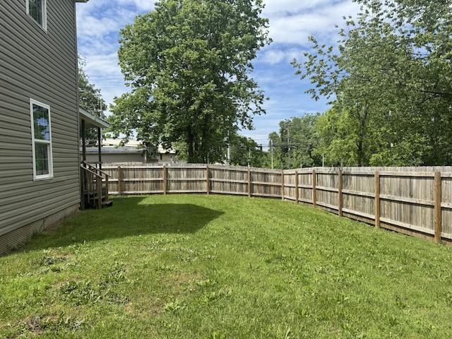 104 First St, Cynthiana, KY 41031 - view of yard