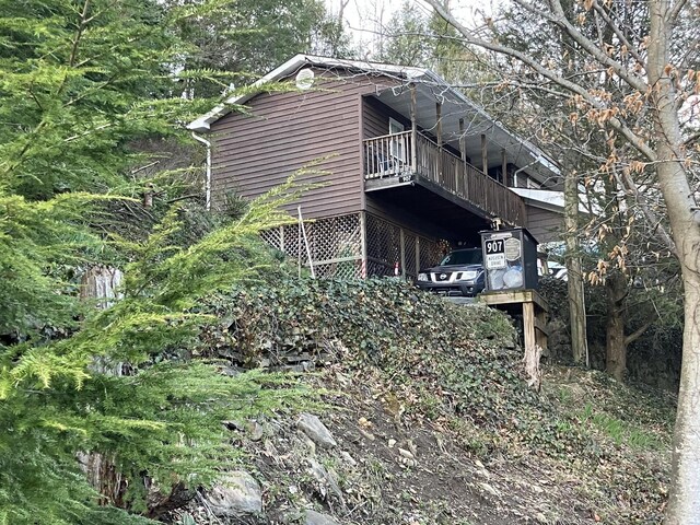 view of side of property