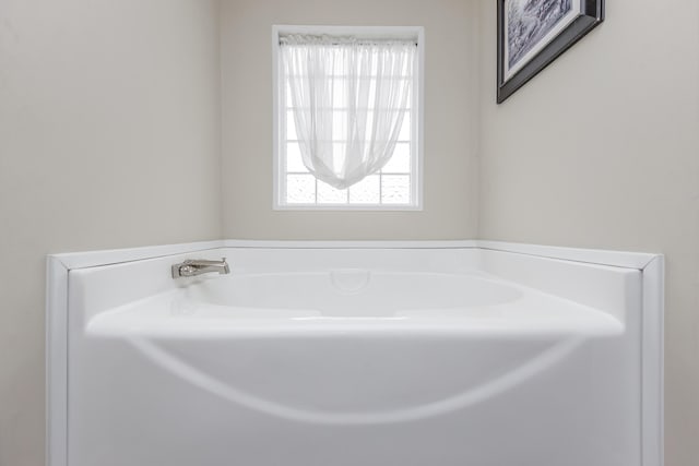 full bathroom featuring a bath