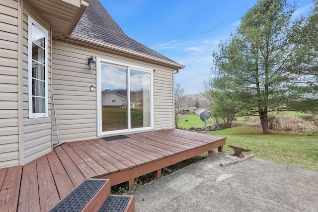 35 Fox Trail Rd, Manchester, KY 40962 - wooden terrace with a patio and a yard