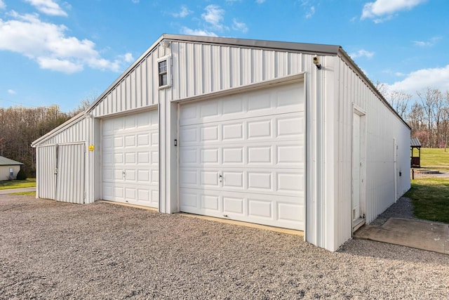 view of detached garage