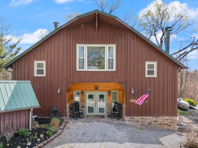 1295 Burger Knob Rd, Junction City, KY 40440 - rustic home with french doors