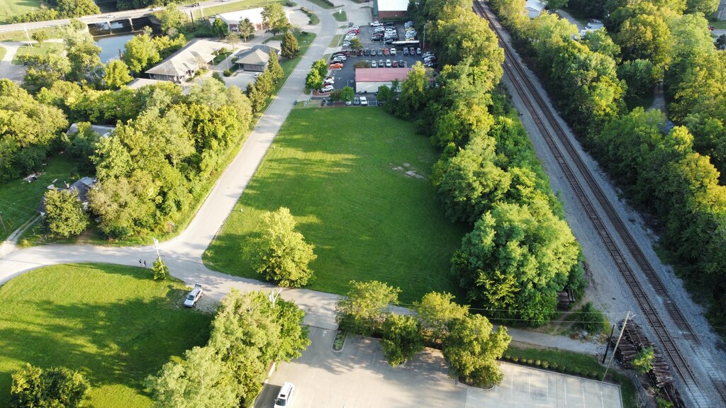 121 Eastside Dr, Georgetown, KY 40324