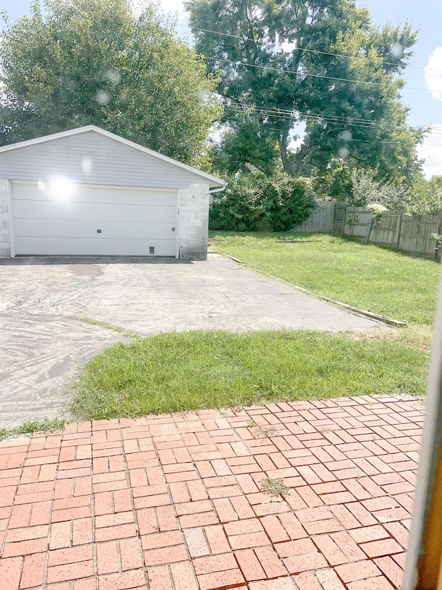 detached garage with fence