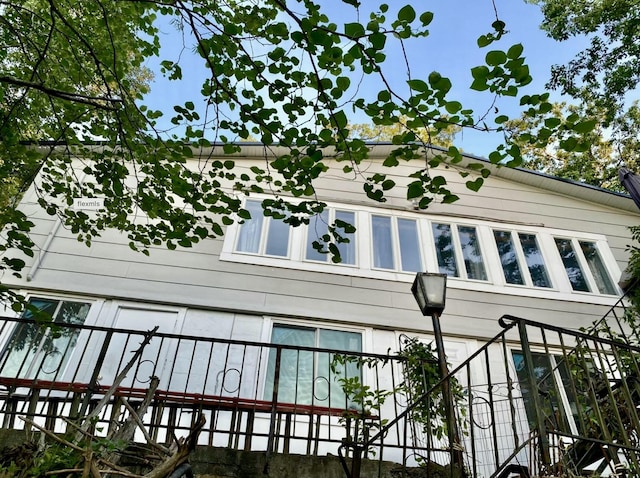 view of home's exterior