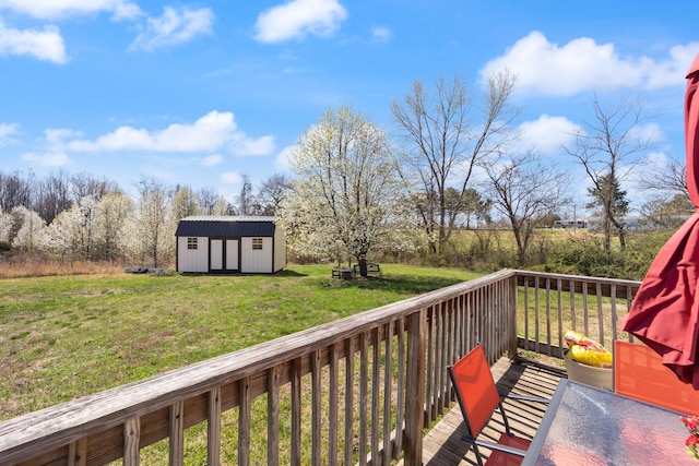 58 Mcclendon Ln, Russell Springs, KY 42642 - deck with a yard