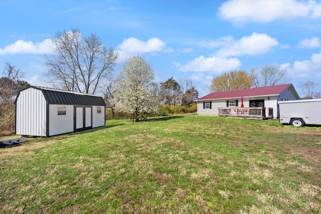 58 Mcclendon Ln, Russell Springs, KY 42642 - view of grassy yard featuring a deck