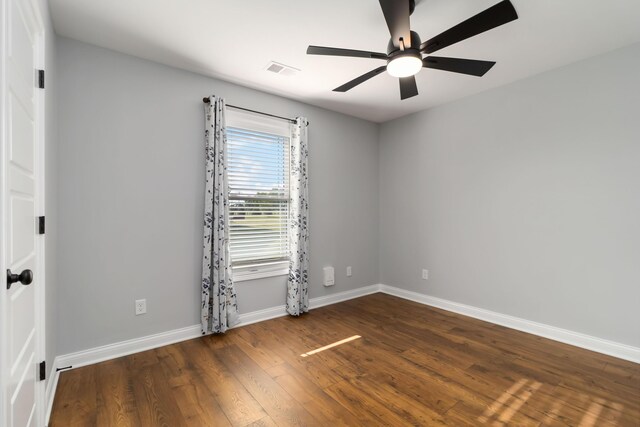 131 Patriot Trl, Berea, KY 40403 - dining room with a chandelier, baseboards, wood finished floors, and recessed lighting