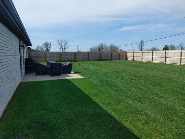 131 Patriot Trl, Berea, KY 40403 - bathroom featuring vanity, toilet, and a shower with shower curtain