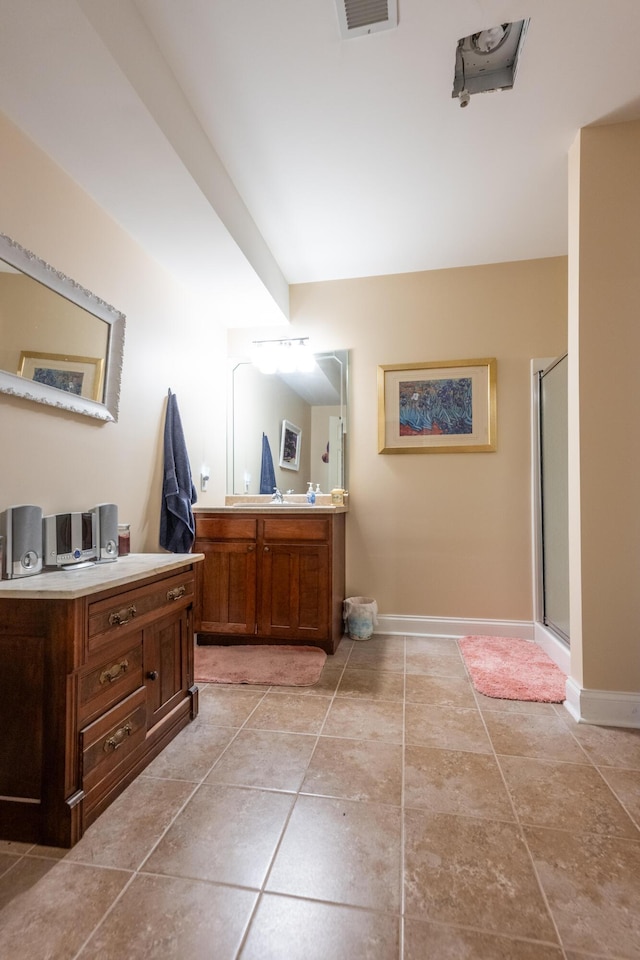 790 Thatchers Mill Rd, Paris, KY 40361 - full bath featuring visible vents, baseboards, tile patterned floors, vanity, and a stall shower
