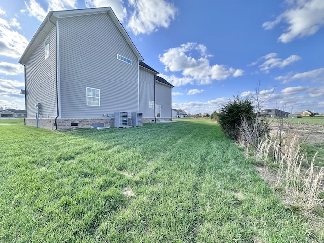 236 Candy Apple Ln, Richmond, KY 40475 - view of property exterior featuring a lawn and central air condition unit