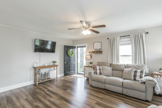 315 W Maple Ave, Lancaster, KY 40444 - living area with ceiling fan, dark wood-style flooring, and baseboards