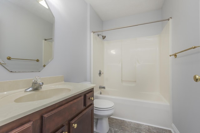 256 Sutton Ln, Lancaster, KY 40444 - full bathroom featuring toilet, vanity, and bathing tub / shower combination