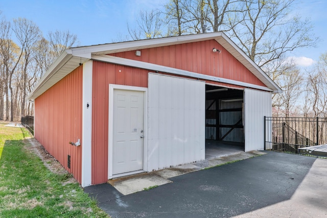 11 Hominy Hill Rd, Nancy, KY 42544 - view of pole building with fence
