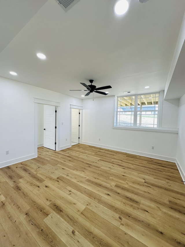 217 Dogwood Ln, Somerset, KY 42503 - interior space with recessed lighting, light wood-type flooring, baseboards, visible vents, and a ceiling fan