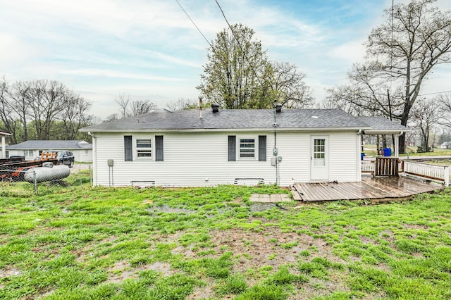140 Wonder St, Lewisburg, KY 42256 - rear view of house with a deck and roof with shingles