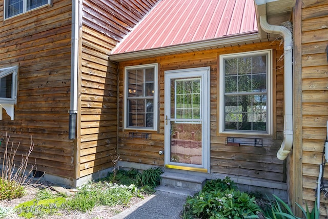 2692 Crab Orchard Rd, Lancaster, KY 40444 - entrance to property with metal roof