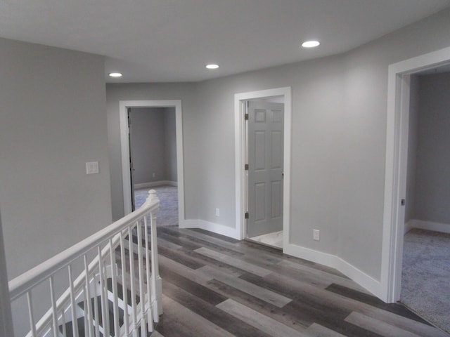 596 Overlook Dr, Lancaster, KY 40444 - hallway featuring recessed lighting, an upstairs landing, baseboards, and wood finished floors
