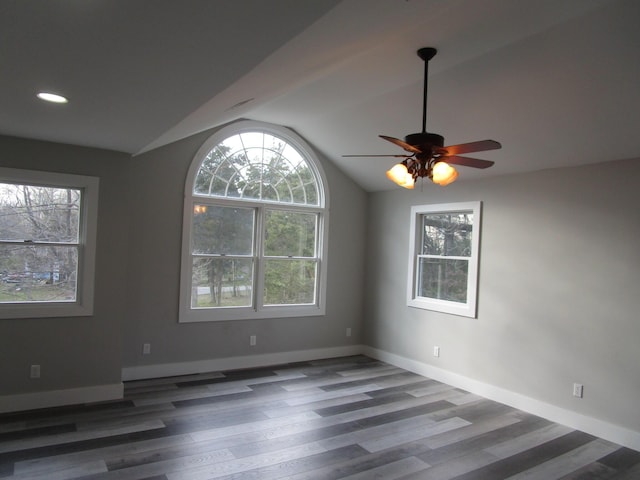 596 Overlook Dr, Lancaster, KY 40444 - unfurnished room with vaulted ceiling, wood finished floors, a ceiling fan, baseboards, and recessed lighting