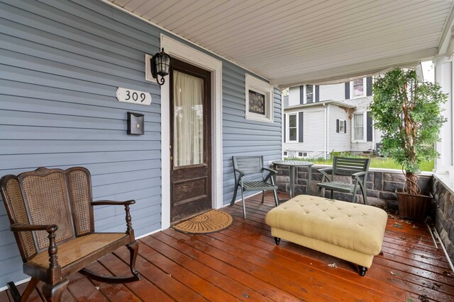 309 W Columbia St, Somerset, KY 42501 - wooden terrace featuring covered porch