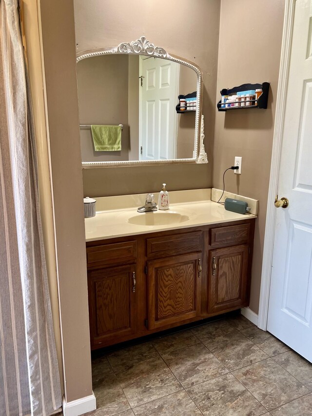 111 Keystone Dr, Richmond, KY 40475 - bathroom featuring vanity
