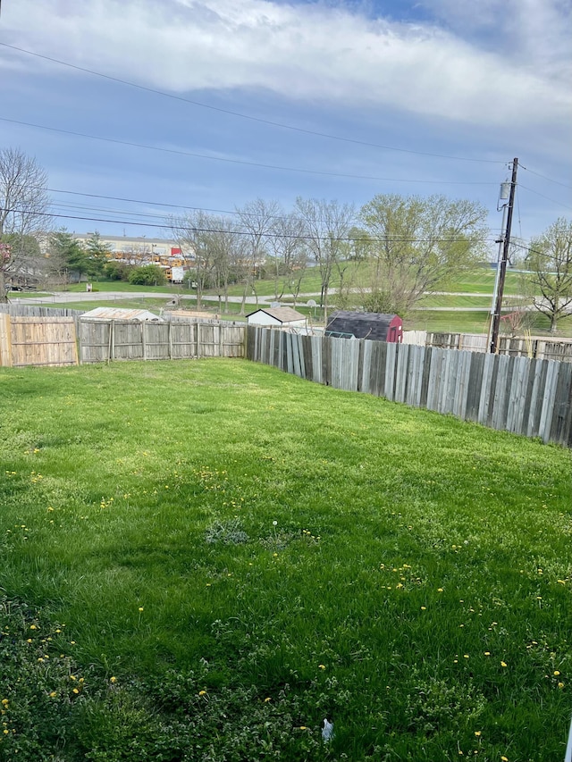 111 Keystone Dr, Richmond, KY 40475 - view of yard featuring fence