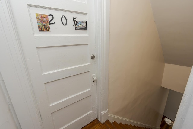 room details featuring baseboards