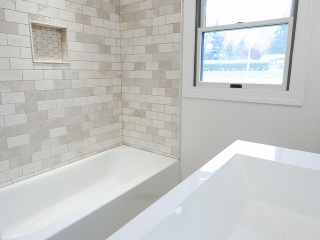 748 Wellington Way, Lexington, KY 40503 - full bathroom featuring a washtub