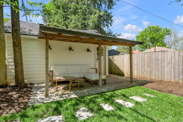 211 Chenault Rd, Lexington, KY 40502 - view of patio / terrace