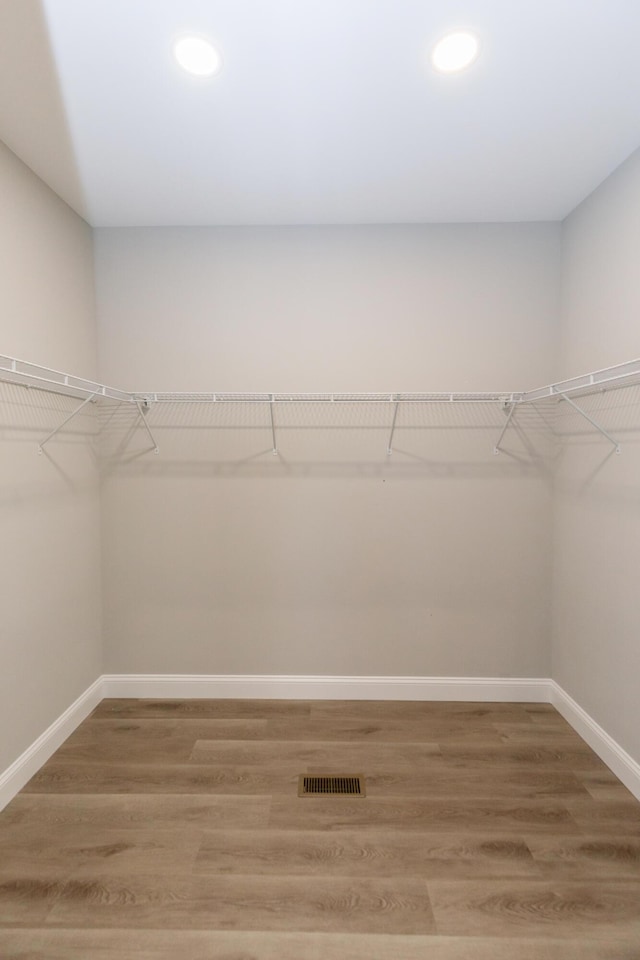 437 Boones Creek Rd, Lancaster, KY 40444 - spacious closet featuring light wood-type flooring