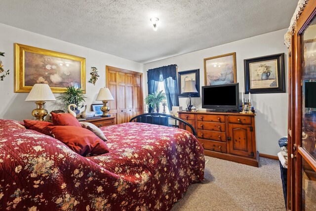 5245 US-68 W, Gravel Switch, KY 40328 - bedroom featuring carpet and a textured ceiling