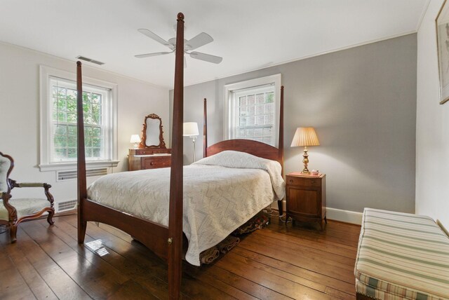 216 Ridgeway Rd, Lexington, KY 40502 - bedroom featuring visible vents, baseboards, a ceiling fan, and wood-type flooring