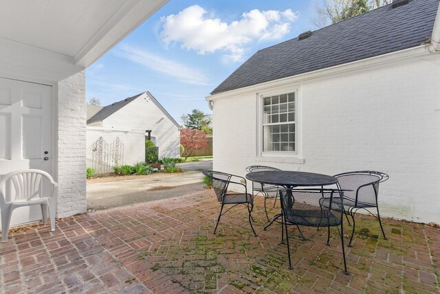 216 Ridgeway Rd, Lexington, KY 40502 - view of patio / terrace with outdoor dining area