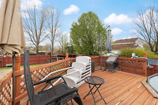 deck featuring fence