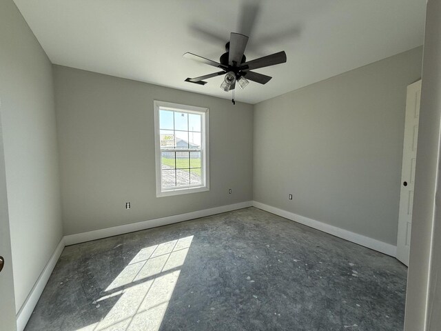 860 Denali Dr, Richmond, KY 40475 - unfurnished room featuring baseboards and ceiling fan