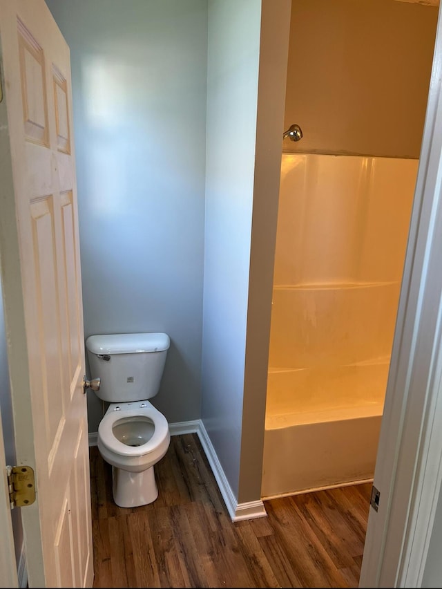 115 Georgia St, Winchester, KY 40391 - full bath with toilet, wood finished floors, and baseboards