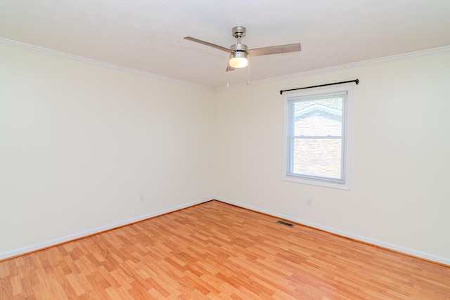 406 Kenway St, Berea, KY 40403 - unfurnished room with light wood-type flooring, baseboards, and visible vents