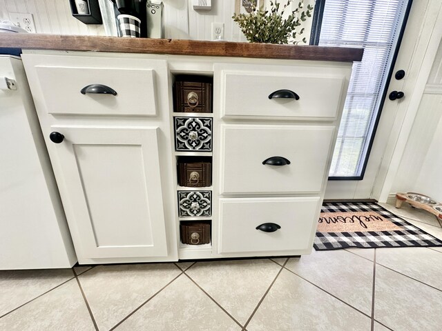 1870 Rush Branch Rd, Somerset, KY 42501 - interior details featuring white dishwasher