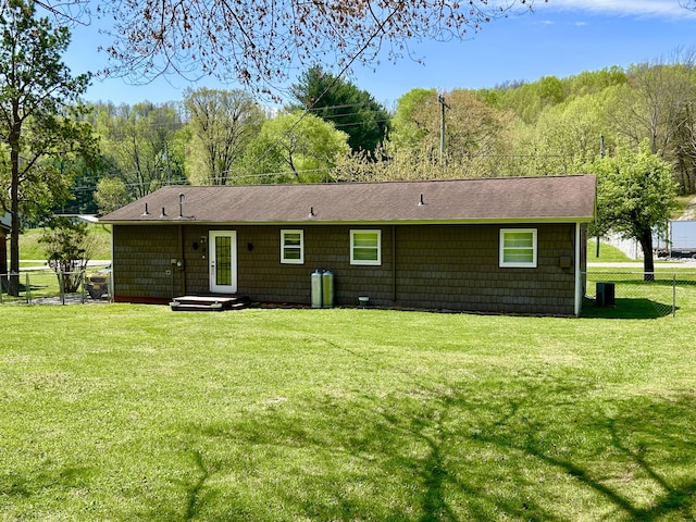 1870 Rush Branch Rd, Somerset, KY 42501 - back of house with fence and a lawn