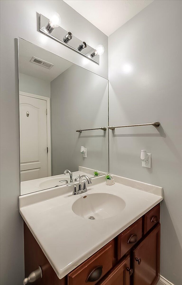 2045 Kearns Way, Richmond, KY 40475 - bathroom with vanity