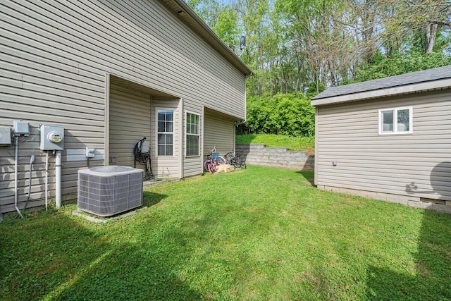 view of yard featuring cooling unit